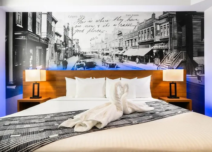 Acclaim Hotel By Clique